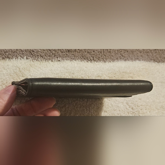 EUC CHANEL Mini Compact Wallet CC logo With dustbag/relisted - Picture 6 of 14